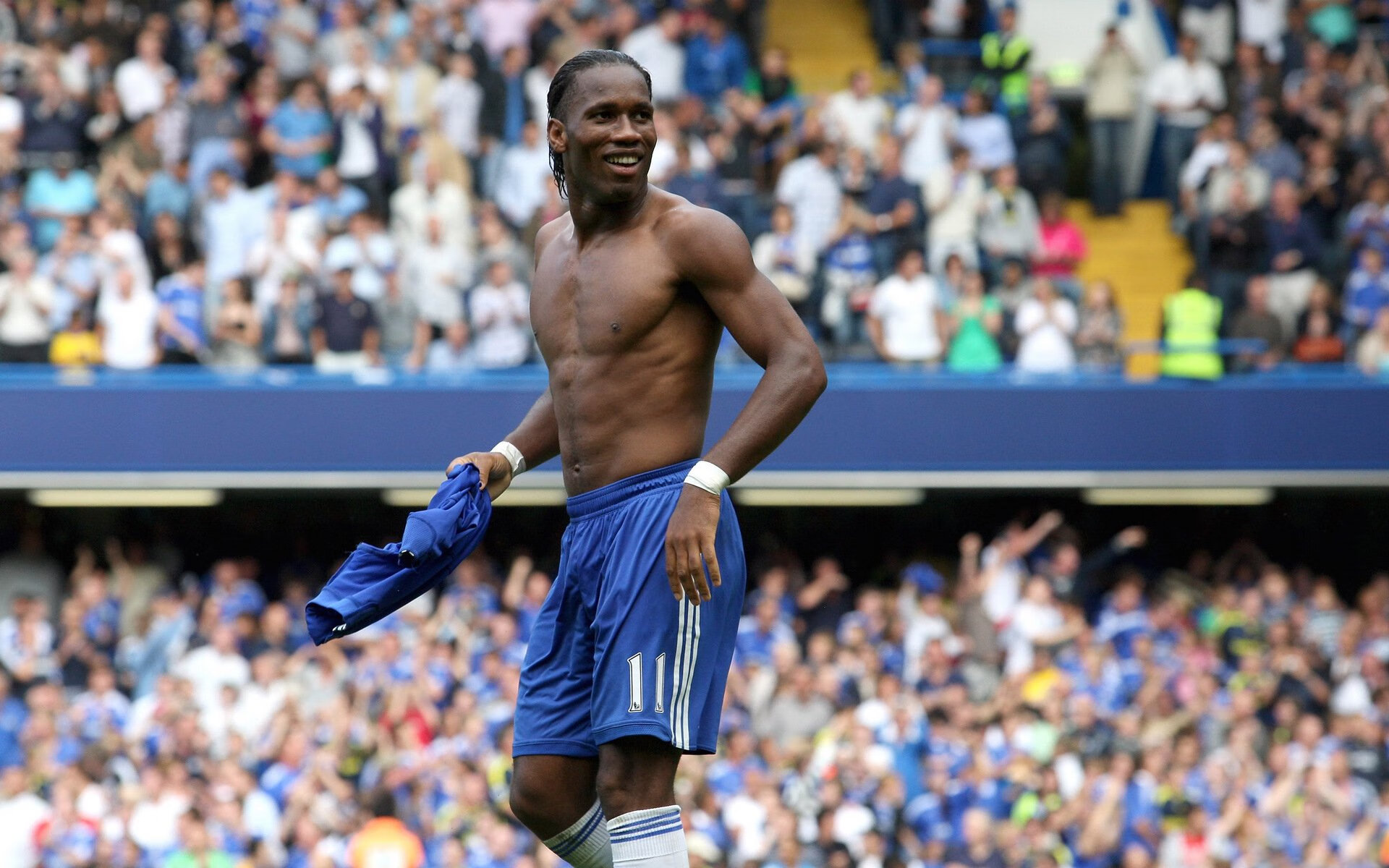 世界杯主帅加盟欧冠球队 引入国家队战术体系引发关注