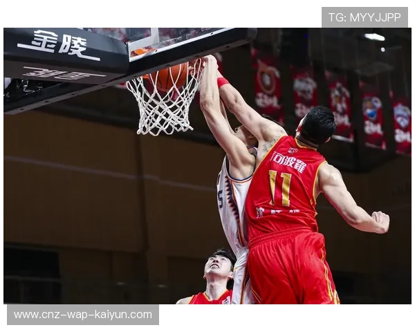 长春亚泰外线穿插直接撬动防区空档