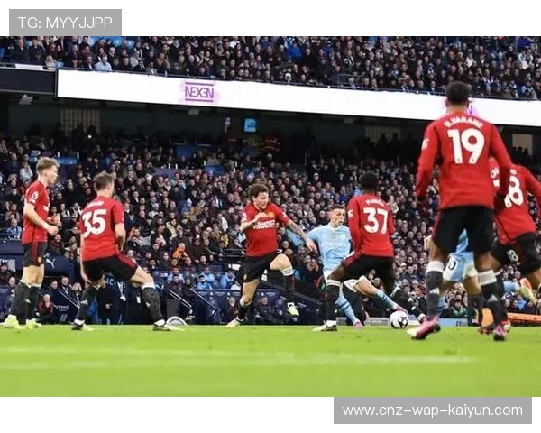 英超曼城前场连环穿插,射门质量明显提高